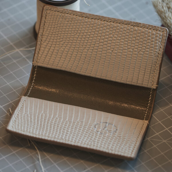 Elegant Card Bi-fold | #001 Off White Lizard - Image 2